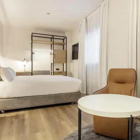 מלון Ilunion San Mames 4*