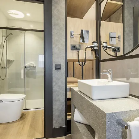 Готель Ilunion San Mames