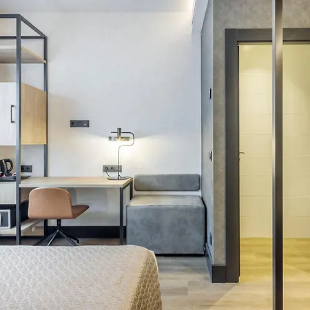 ホテル Ilunion San Mames 4*