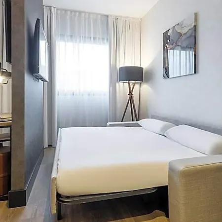 فندق Ilunion San Mames 4*