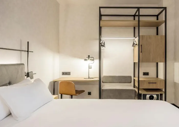 Hotel Ilunion San Mames 4*