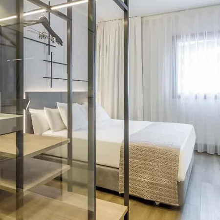 Отель Ilunion San Mames 4*